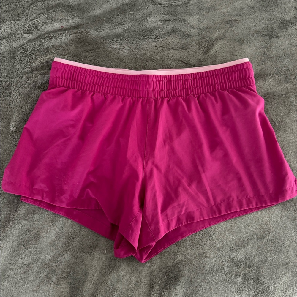 Pink Fabletics Breathe Mid-Rise Run Short M